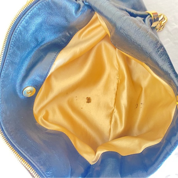 Chanel 2009 CC Logo Thick Chain Black Calfskin Hobo Shoulder - Picture 8 of 12